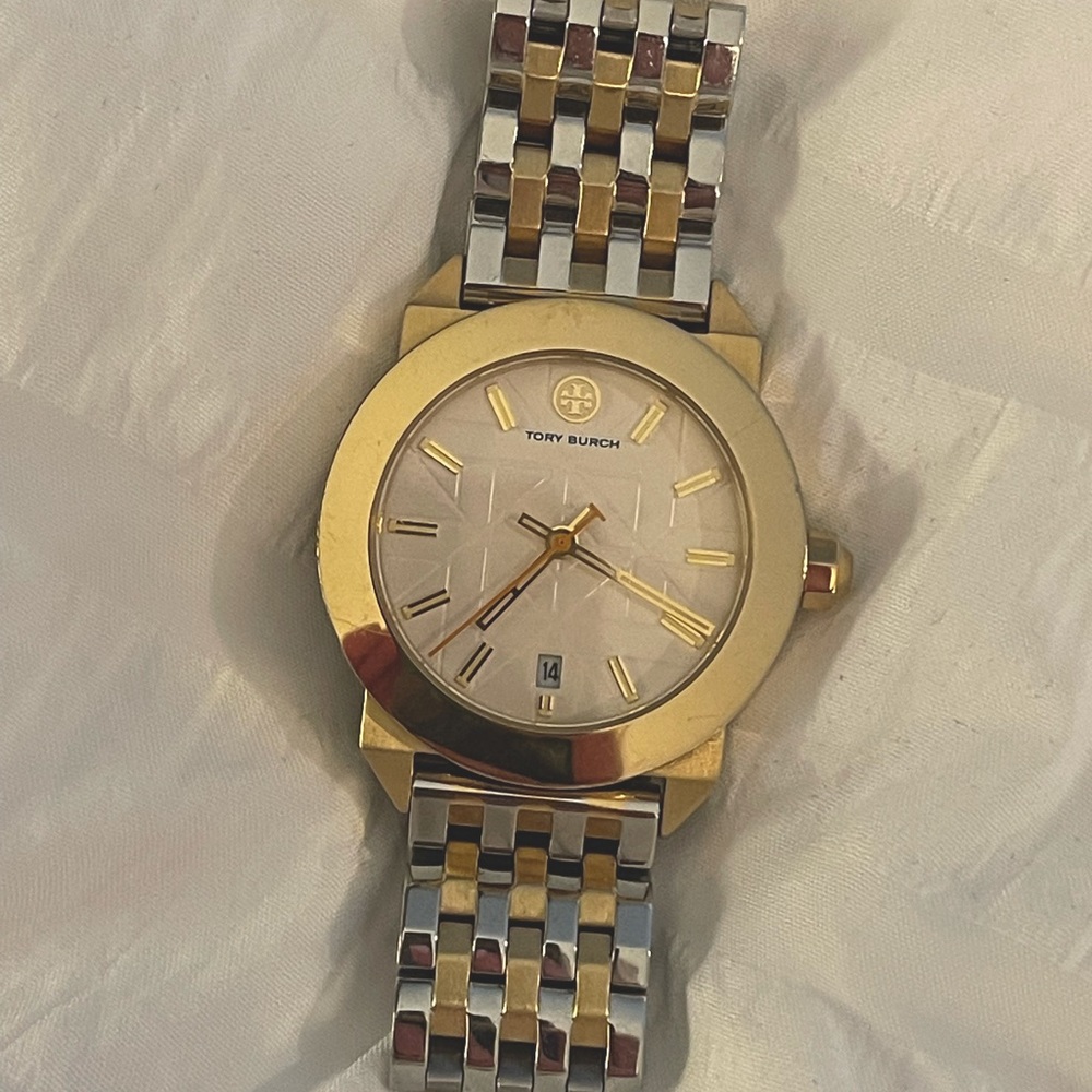 TORY BURCH - White and gold watch! 🕐